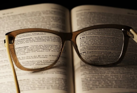 赞叹紫藤花绽放时灿烂夺目的句子