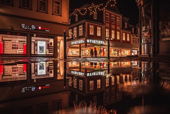 满身伤痕累累的网名(133个)