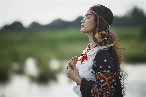 关于五一劳动节送朋友的祝福语贺词