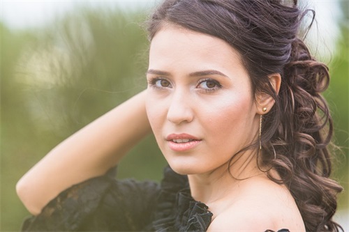 关于晚安语录正能量的句子 晚安经典简短一句话