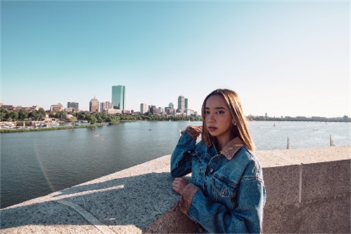 关于抖音六月再见七月你好美句短语