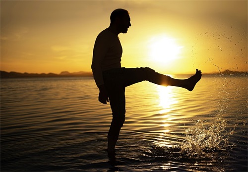 三个字公司起名免费 简单有寓意发财的公司名字