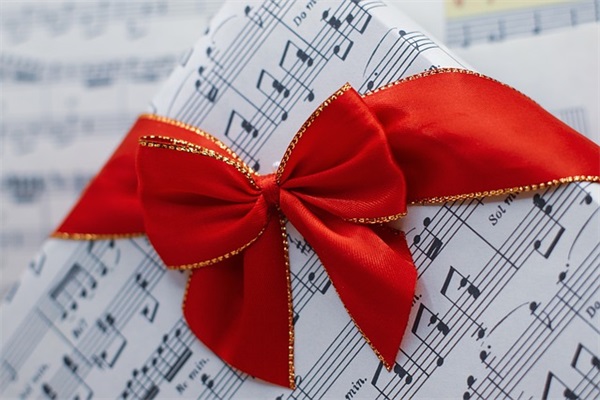 带xin谐音的英文名字（好寓意的英文谐音店名）