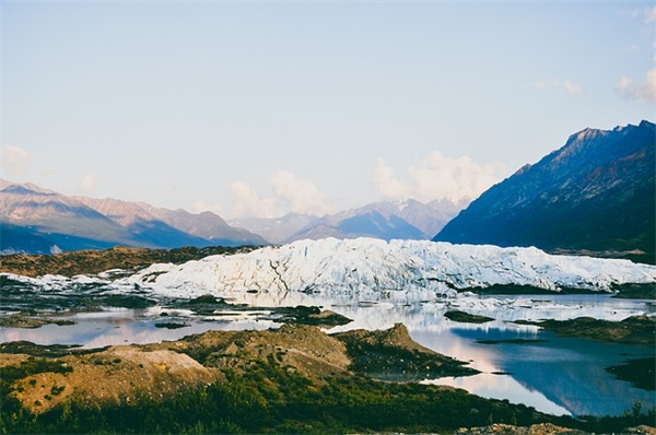 关于过去的名言_名人名言
