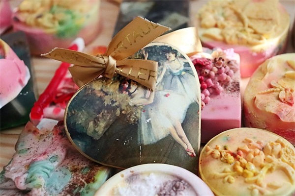 享受生活的名言_名人名言