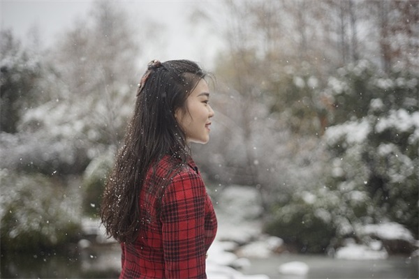 一个人静静的品茶欣赏夜色的句子【收藏】四十条