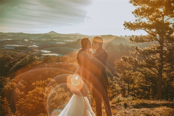 写给心累的自己的图片文案48句