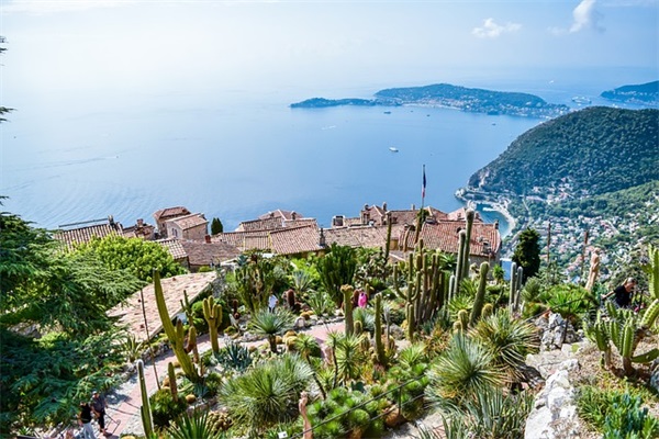 适合男生的网络昵称(共672个)